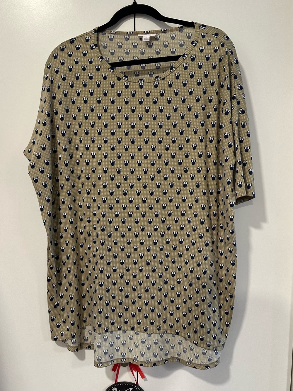 Lularoe Disney Minnie Mouse Irma style oversized top/tunic - size large